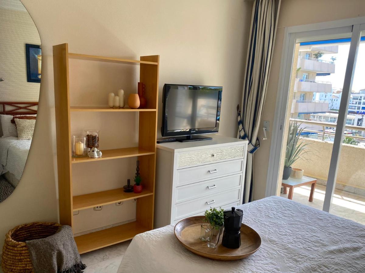 Exclusive Puerto Banus Beach Apartment Free Parking Wifi & Swimming Pool Marbella Eksteriør bilde
