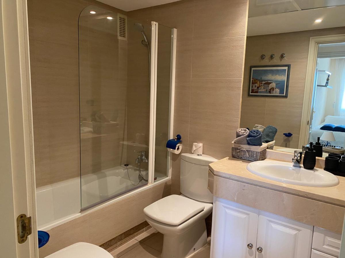 Exclusive Puerto Banus Beach Apartment Free Parking Wifi & Swimming Pool Marbella Eksteriør bilde