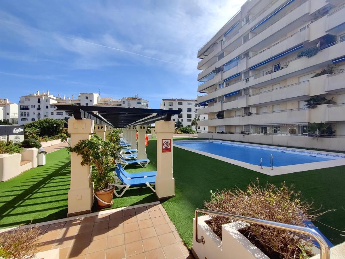 Exclusive Puerto Banus Beach Apartment Free Parking Wifi & Swimming Pool Marbella Eksteriør bilde